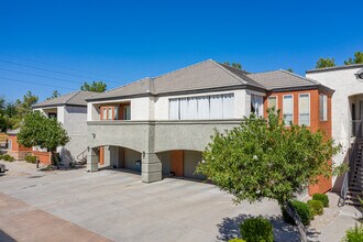 Symphony in Chandler, AZ - Building Photo - Building Photo