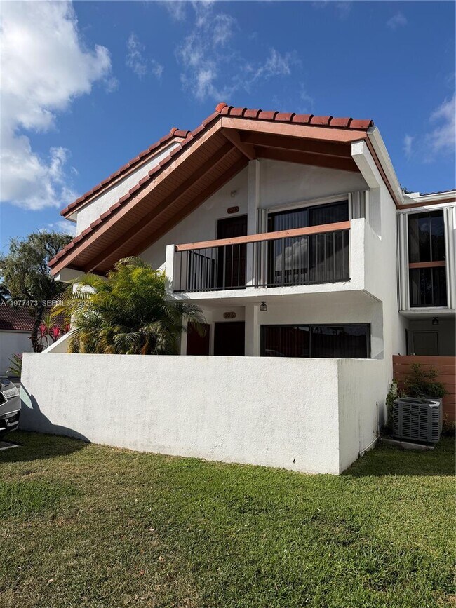 7525 SW 153rd Pl in Miami, FL - Building Photo - Building Photo