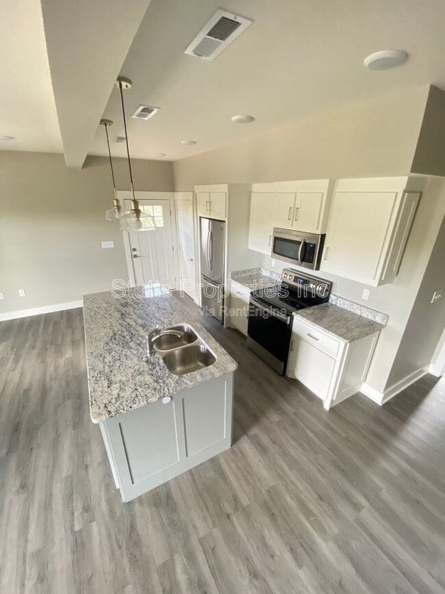 213 Virginia Ave in Florence, AL - Building Photo - Building Photo