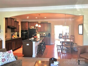 21406 Old Canal St in Cornelius, NC - Building Photo - Building Photo