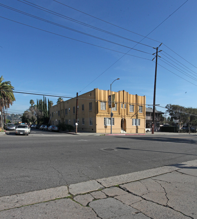 1558 Hillhurst in Los Angeles, CA - Building Photo - Building Photo