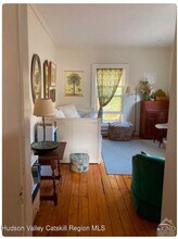 36 Spring St in Chatham, NY - Building Photo - Building Photo