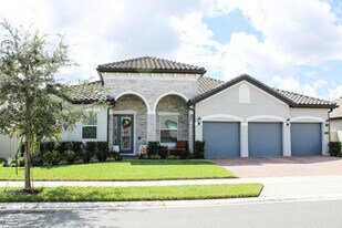 2019 Soaring Oak Way in Winter Park, FL - Building Photo