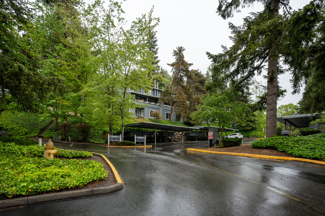 9302-9470 Redmond Woodinville Rd NE in Redmond, WA - Foto de edificio