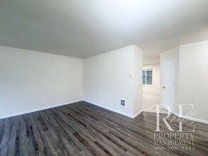 5876 SW Reese Ln in Port Orchard, WA - Building Photo - Building Photo