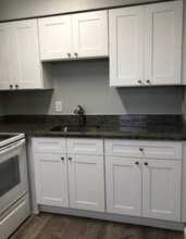 621 Ridge Rd in Lantana, FL - Building Photo - Building Photo