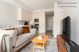 49 E 34th St in New York, NY - Building Photo - Building Photo