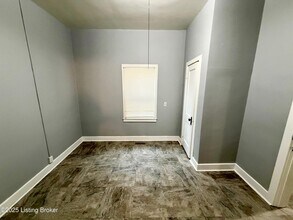 3755 Southern Pkwy in Louisville, KY - Building Photo - Building Photo