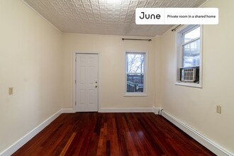 Private bedroom in 4 bed/2 bath Home in Boston, MA - Building Photo - Building Photo