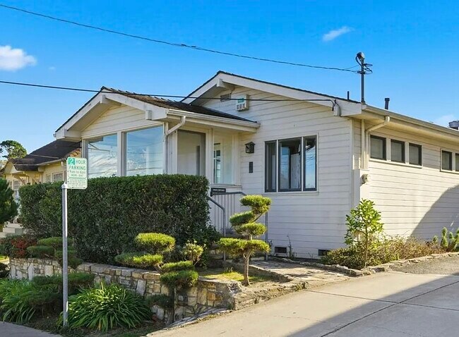 167 El Dorado St in Monterey, CA - Building Photo - Building Photo