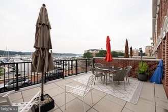 610 Marina Landing Ln in Woodbridge, VA - Building Photo - Building Photo