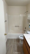 13089 Lakota Rd-Unit -1 in Apple Valley, CA - Building Photo - Building Photo
