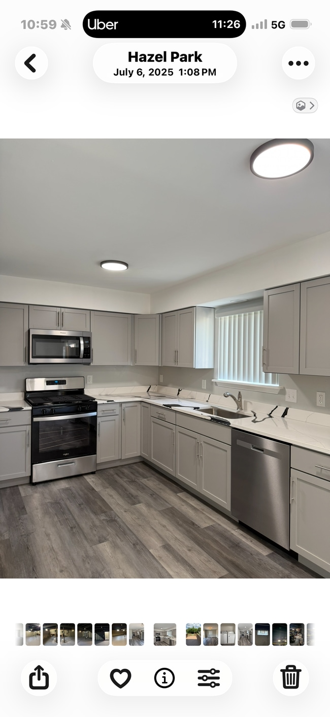 property at 1417 E Jarvis Ave