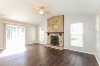 6270 Leverett Dr in Stonecrest, GA - Building Photo - Building Photo