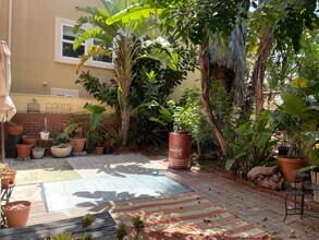 44 10th Ct in Hermosa Beach, CA - Building Photo - Building Photo