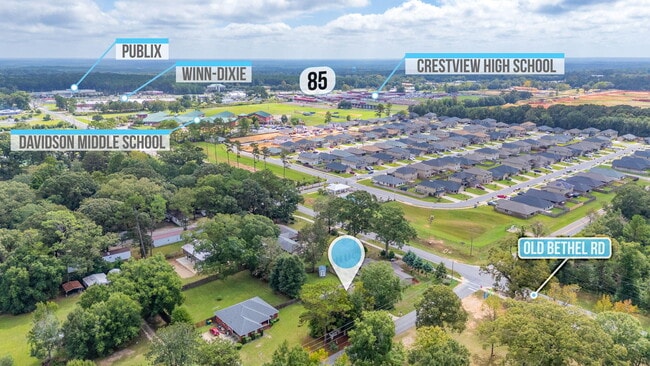 5811 Roberts Rd in Crestview, FL - Building Photo - Building Photo