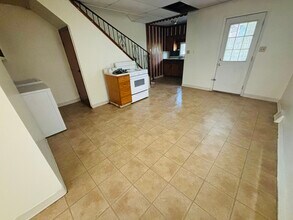 18 Maitland St in New Castle, PA - Building Photo - Building Photo