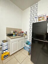 760 W 76th St, Unit 1 in Hialeah, FL - Building Photo - Building Photo
