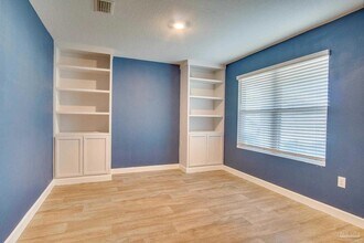 10589 Queens Gate Cir in Pensacola, FL - Building Photo - Building Photo