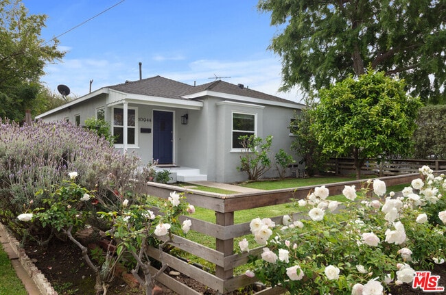 10944 Aletta Ave in Culver City, CA - Building Photo - Building Photo