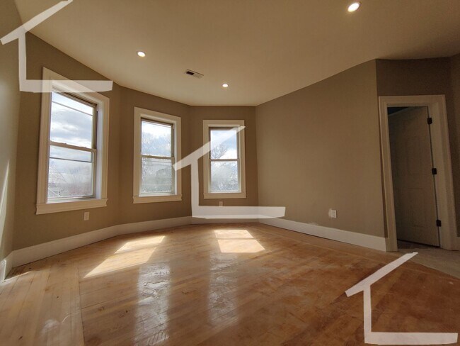 29 Cameron Ave in Somerville, MA - Building Photo - Building Photo