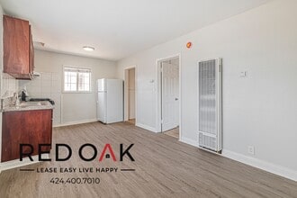 731 E Jefferson Blvd in Los Angeles, CA - Building Photo - Building Photo