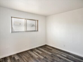 2901 Octavia St in Oakland, CA - Building Photo - Building Photo