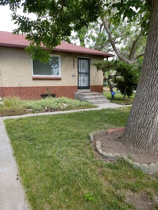 5203 E Thrill Pl in Denver, CO - Building Photo