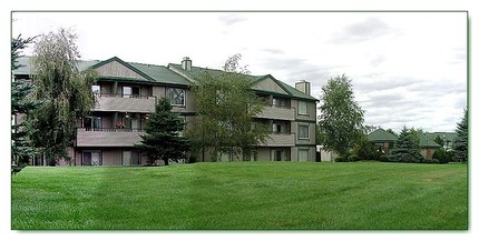 Cedar Chateau Estates in Spokane, WA - Building Photo - Building Photo