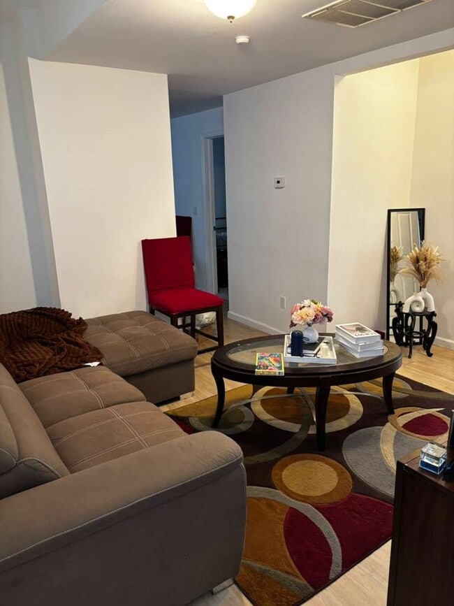 60 S 12th St, Unit 1