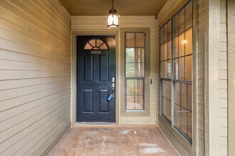 6005 Sun Vista Dr in Austin, TX - Building Photo - Building Photo