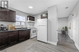 744 Lincoln St in Welland, ON - Building Photo - Building Photo