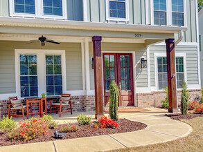 559 River Oaks Ln in Evans, GA - Building Photo - Building Photo