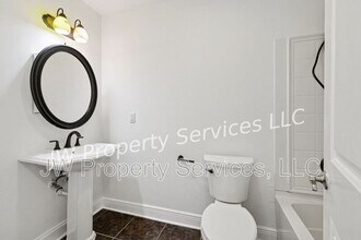 677 Oakwood Dr in Terrytown, LA - Building Photo - Building Photo