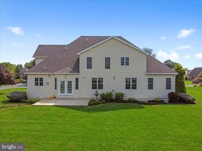 3271 St Andrews Dr in Chambersburg, PA - Building Photo - Building Photo