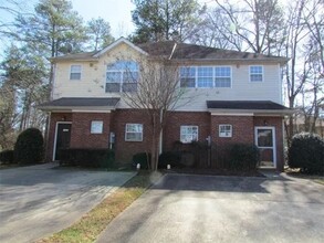 1549 Springleaf Ct SE in Smyrna, GA - Foto de edificio - Building Photo