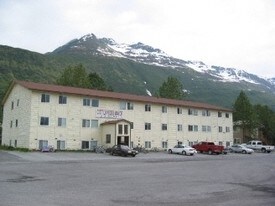 Willow Park in Valdez, AK - Building Photo