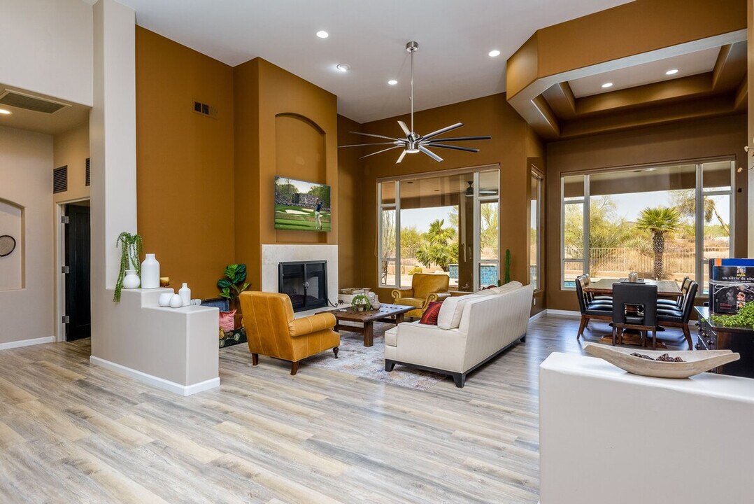 9798 E Hidden Green Dr in Scottsdale, AZ - Building Photo
