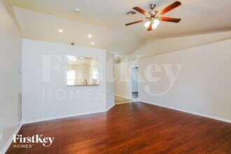 17389 Kentucky Rd in Ft. Myers, FL - Building Photo - Building Photo
