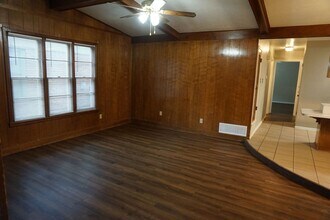 3821 51st in Lubbock, TX - Building Photo - Building Photo