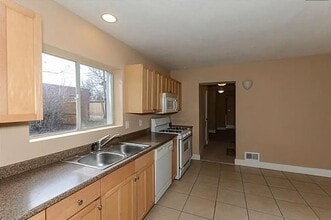 2735 N Cook St in Denver, CO - Building Photo - Building Photo