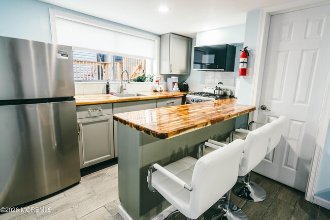 13 Decatur Ave in Seaside Park, NJ - Building Photo - Building Photo