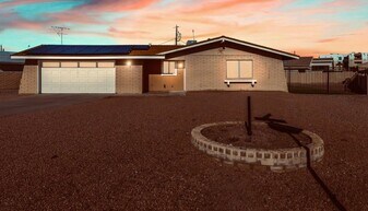 1785 Beavertail Dr in Lake Havasu City, AZ - Building Photo