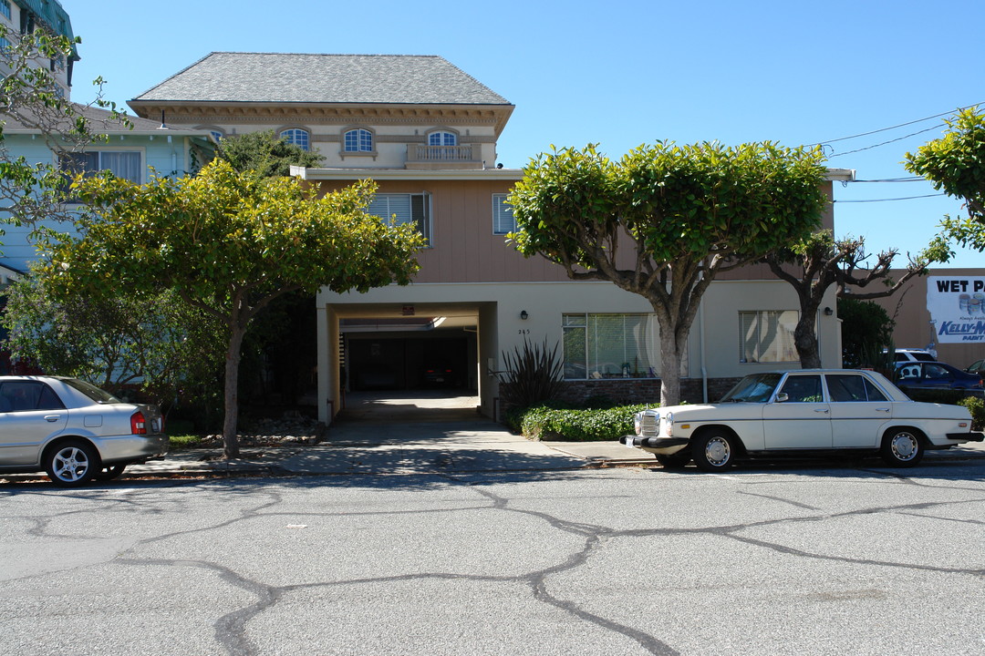 245 7th Ave in San Mateo, CA - Building Photo