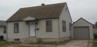 1421 E 4th St in Fremont, NE - Building Photo
