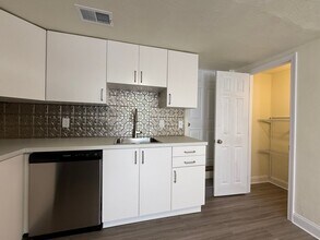 2311 Elsie St in Pittsburgh, PA - Building Photo - Building Photo