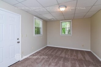 5024 Logans Run in Loganville, GA - Foto de edificio - Building Photo