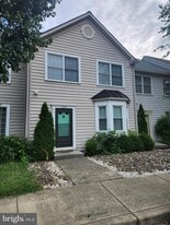 239 Morningside Dr in Falling Waters, WV - Building Photo