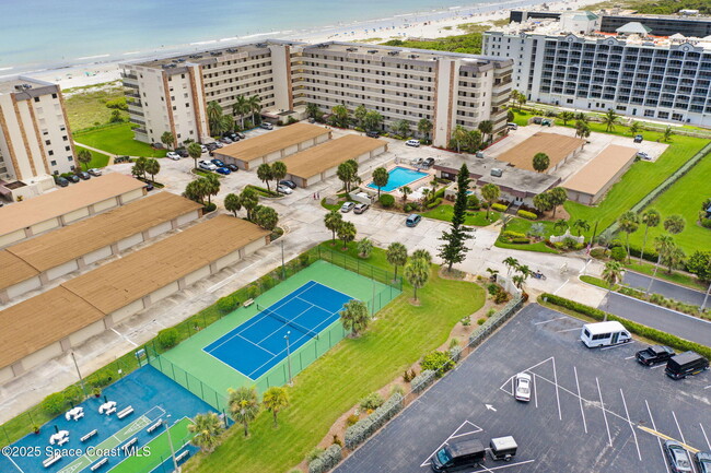 1830 N Atlantic Ave in Cocoa Beach, FL - Building Photo - Building Photo