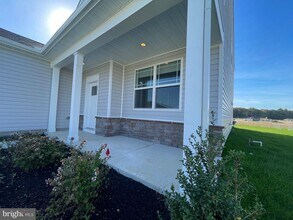 33016 Blue Iris Rd in Lewes, DE - Building Photo - Building Photo